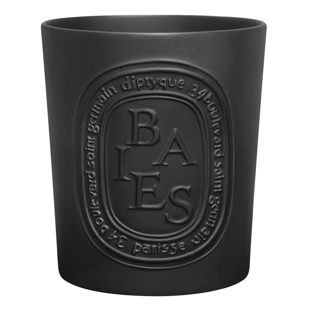 https://bloomingdales.ae/on/demandware.static/-/Sites-bloomingdales-master-catalog/default/dw62984825/sfcc-new-blm-production/2/1/1/1/7/211173901_IN.jpg