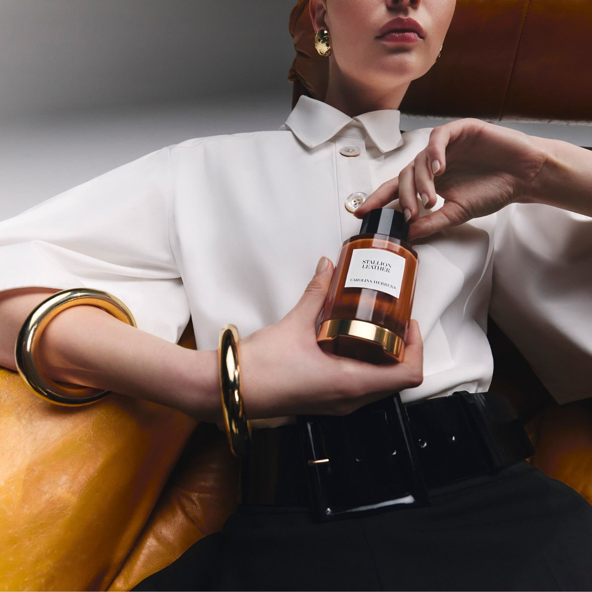 https://bloomingdales.ae/on/demandware.static/-/Sites-bloomingdales-master-catalog/default/dw39642e6f/sfcc-new-blm-production/2/1/6/0/6/216069496_E1.jpg