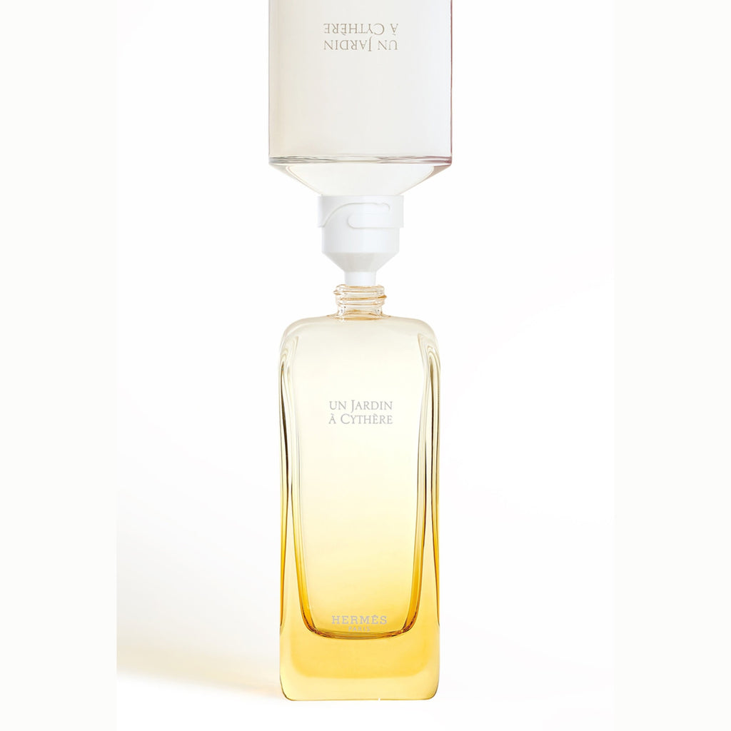 https://bloomingdales.ae/on/demandware.static/-/Sites-bloomingdales-master-catalog/default/dw775a6803/sfcc-new-blm-production/2/1/6/1/4/216140257_CU.jpg