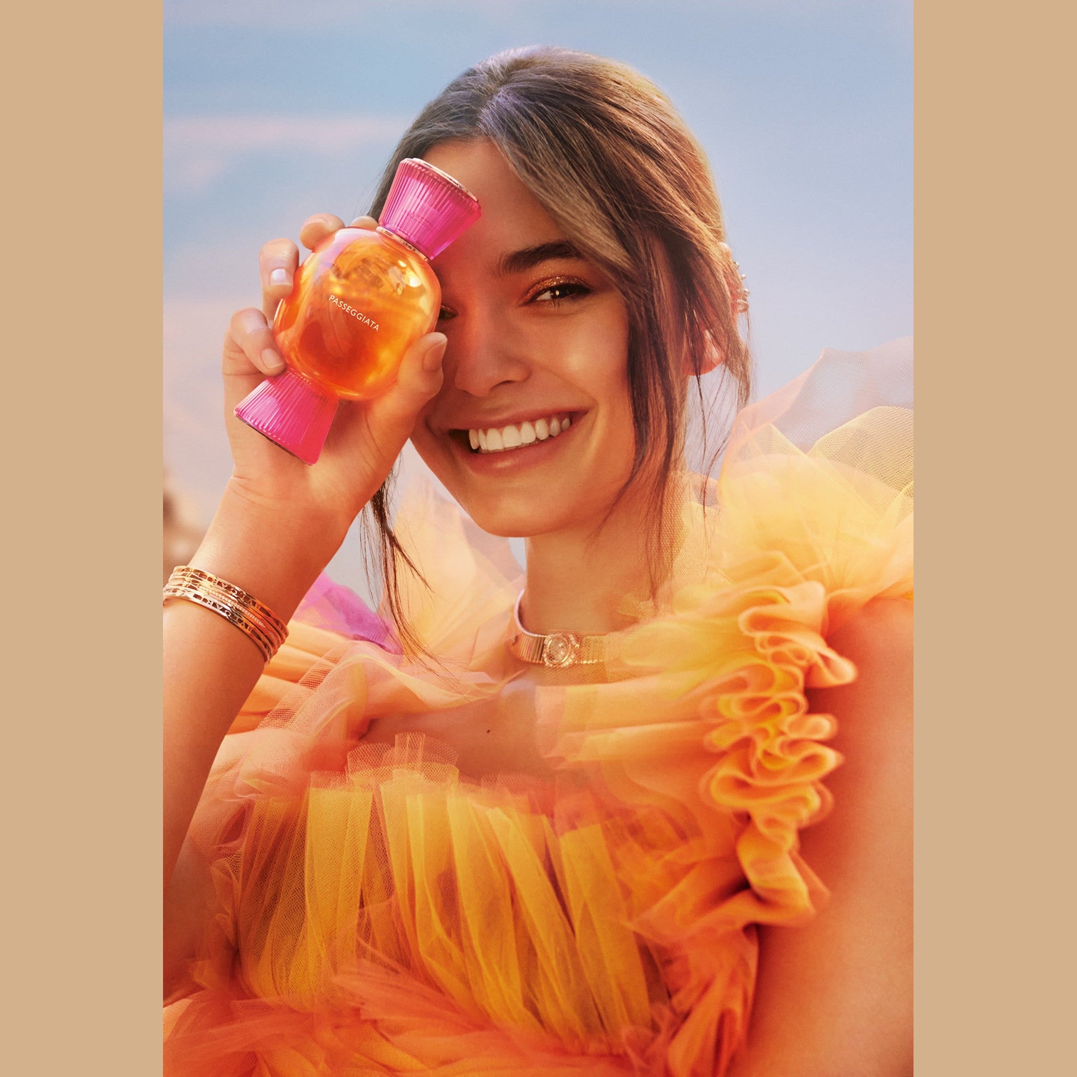 https://bloomingdales.ae/on/demandware.static/-/Sites-bloomingdales-master-catalog/default/dw6af1dc41/sfcc-new-blm-production/2/1/6/2/9/216296214_E1.jpg