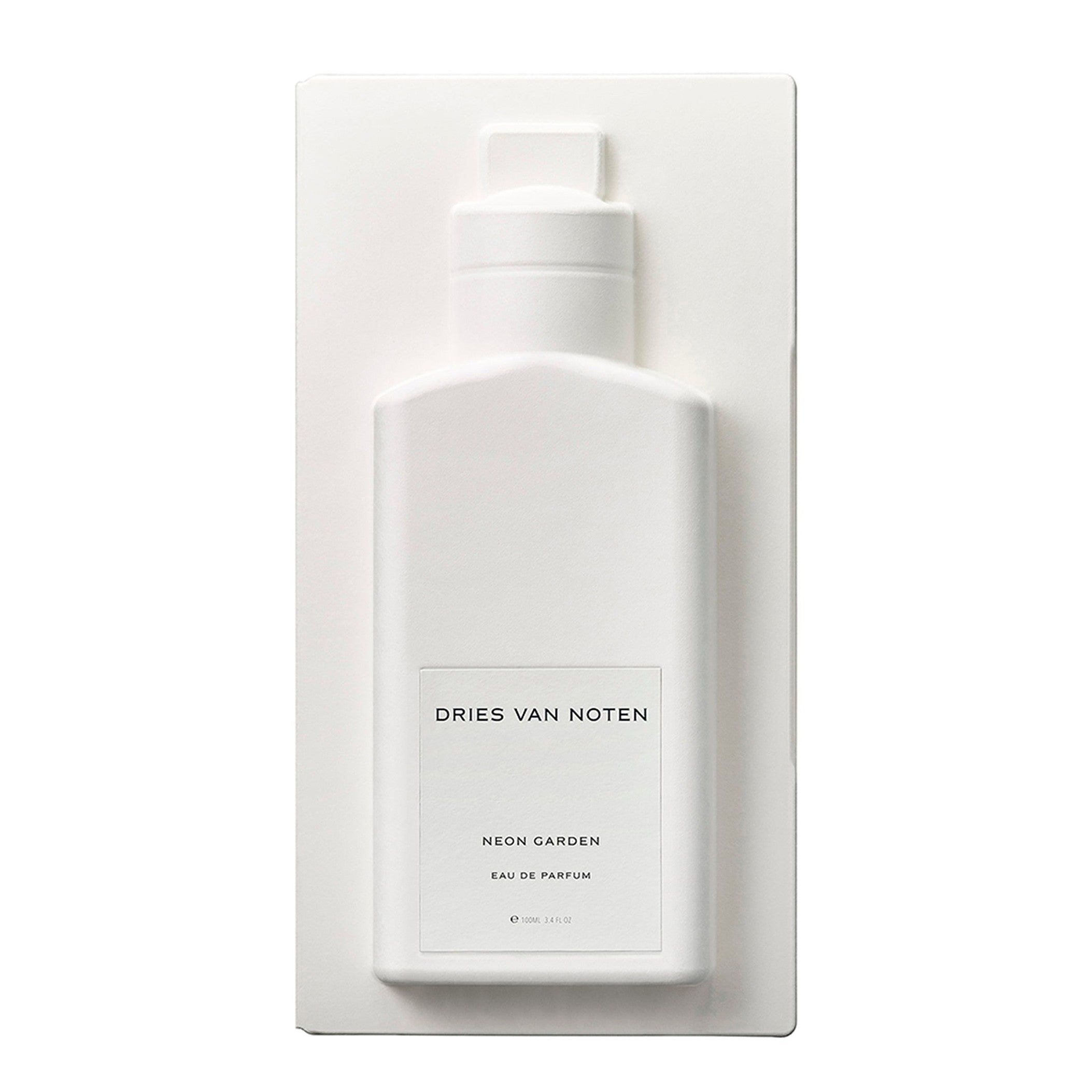 https://bloomingdales.ae/on/demandware.static/-/Sites-bloomingdales-master-catalog/default/dwf2688742/sfcc-new-blm-production/2/1/6/5/8/216587041_CU.jpg
