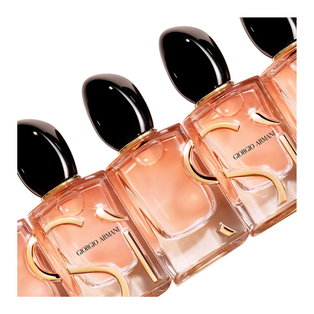 https://bloomingdales.ae/on/demandware.static/-/Sites-bloomingdales-master-catalog/default/dwaaf44457/sfcc-new-blm-production/2/1/6/6/4/216646007_FR.jpg