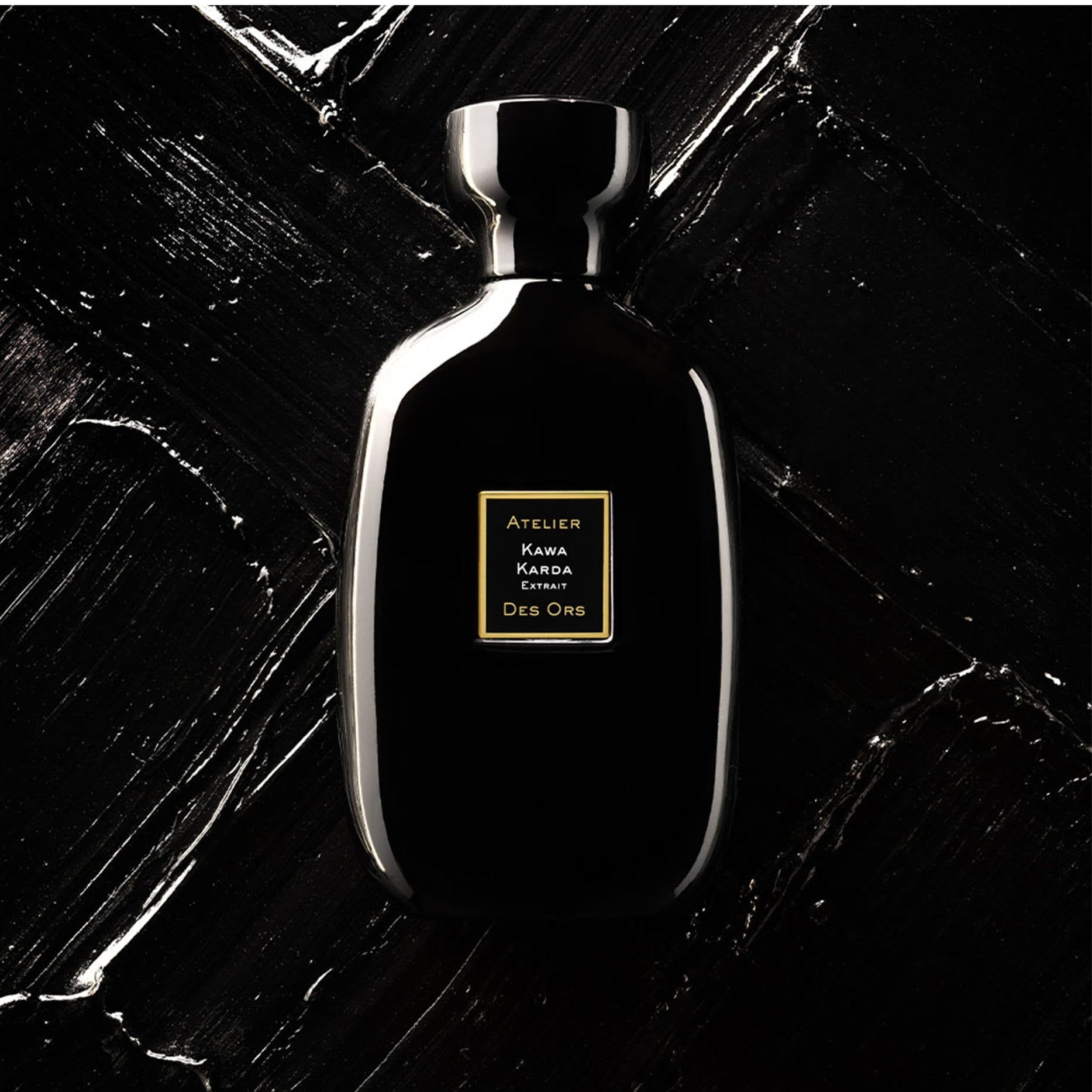 https://bloomingdales.ae/on/demandware.static/-/Sites-bloomingdales-master-catalog/default/dw1a9f366a/sfcc-new-blm-production/2/1/8/1/1/218117501_BK.jpg