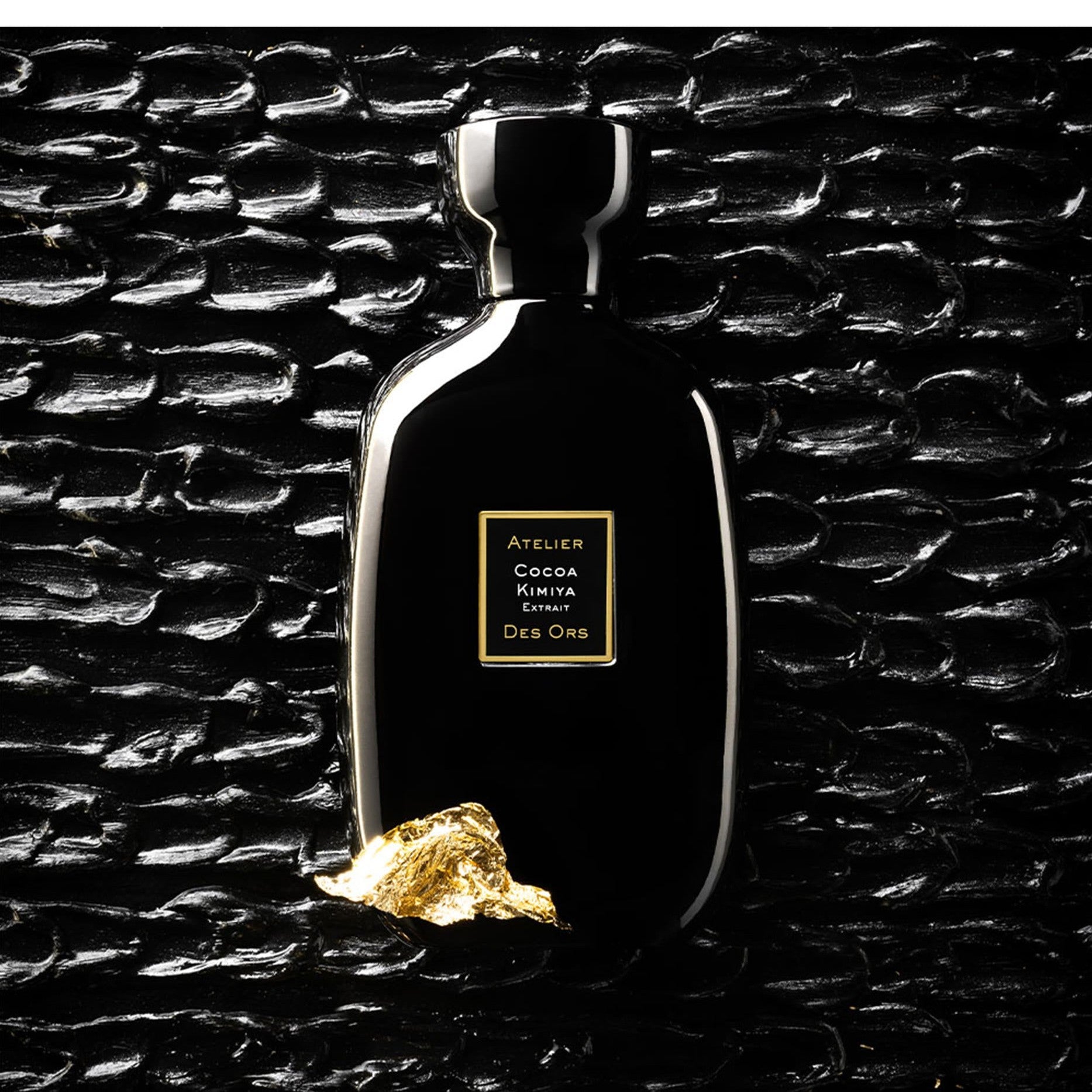 https://bloomingdales.ae/on/demandware.static/-/Sites-bloomingdales-master-catalog/default/dw8cb40a5e/sfcc-new-blm-production/2/1/8/1/1/218117502_BK.jpg