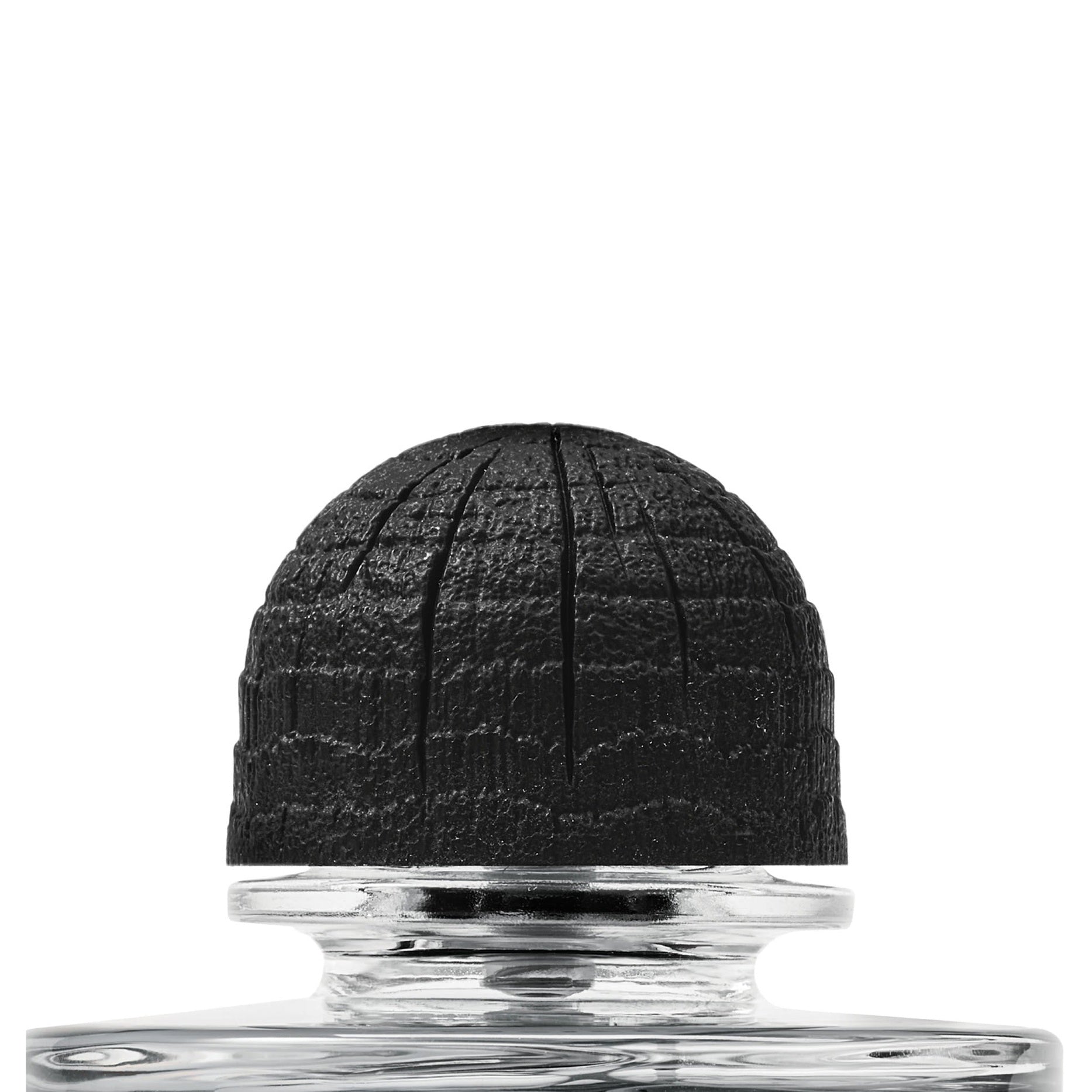 https://bloomingdales.ae/on/demandware.static/-/Sites-bloomingdales-master-catalog/default/dw5bd369da/sfcc-new-blm-production/2/1/8/2/2/218225188_E1.jpg