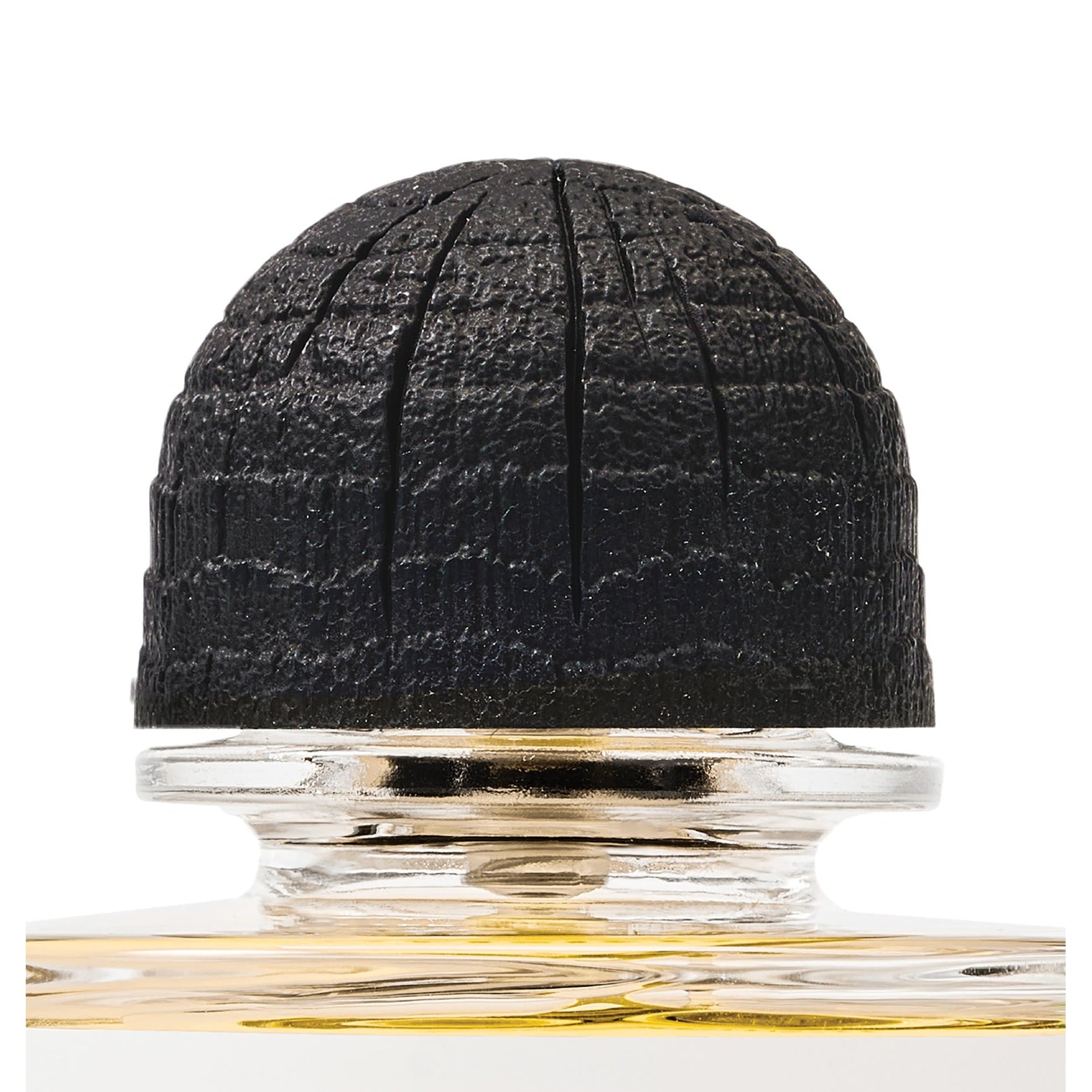 https://bloomingdales.ae/on/demandware.static/-/Sites-bloomingdales-master-catalog/default/dw60ddb4c6/sfcc-new-blm-production/2/1/8/6/4/218646369_E1.jpg