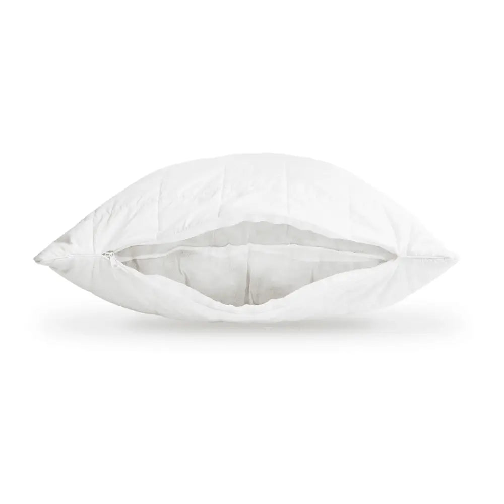 https://bedquarter.ae/wp-content/uploads/2025/07/balak_home_bamboo_batiste_pillow_close.webp