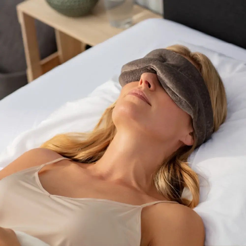 https://bedquarter.ae/wp-content/uploads/2025/07/sleep_mask_lifestyle.webp